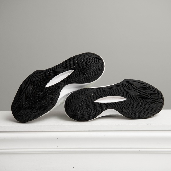 Nike Precision 5 White Barely Volt CW3403-100 Men's Sz 10.5 Basketball Shoes - Picture 7 of 7